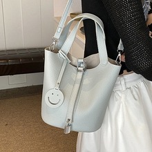 hermes爱马仕女包包picotin经典菜篮子水桶包26红色手提包_阿里巴巴找