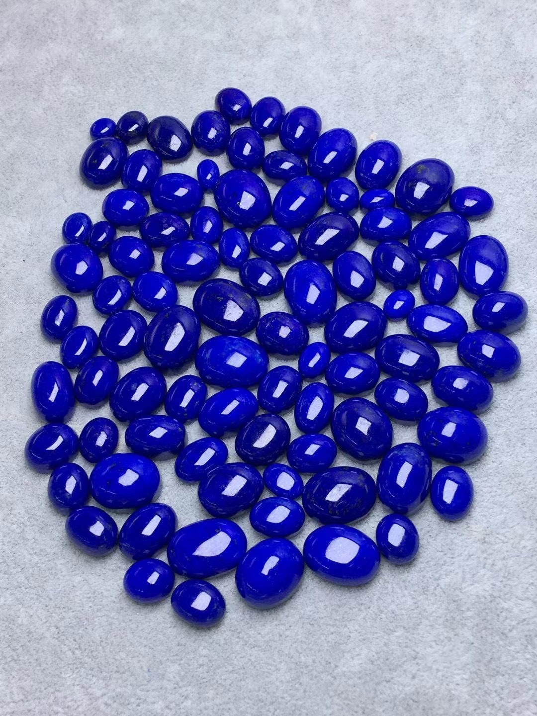 天然青金石蛋形平底戒面油亮干净微白微金各种镶嵌吊坠戒裸石