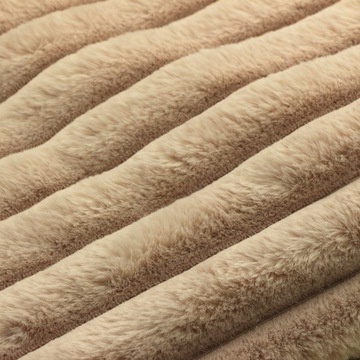 无光抽条兔毛绒宽竖条小兔毛剪沟坑条pv绒布料仿皮毛服装家纺面料