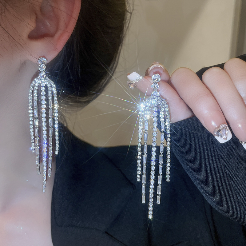 瀑布锆石流苏耳环欧美风气场女王夸张长耳饰满钻链条礼服新娘耳环