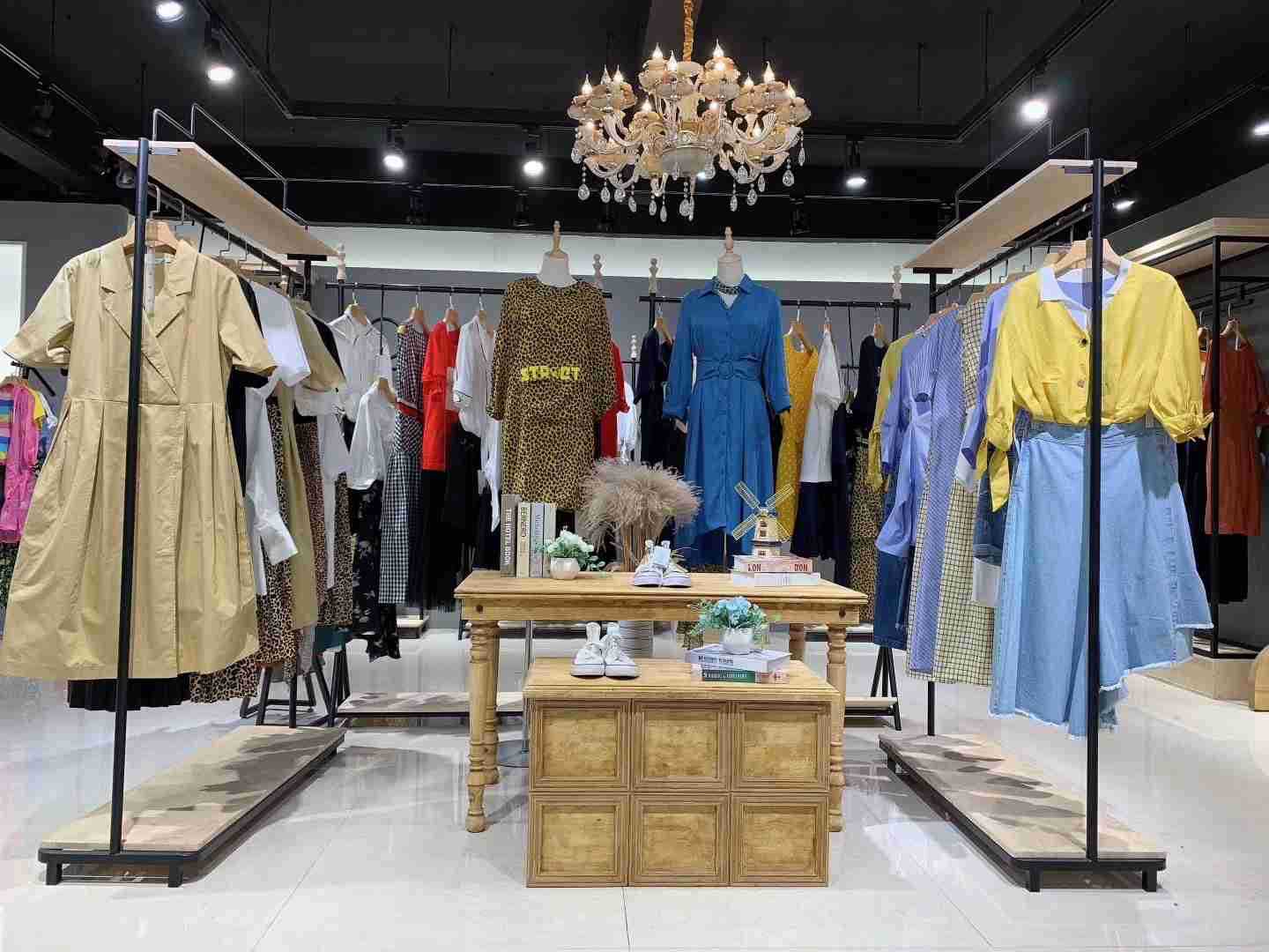 21春装gccg知恩新连衣裙女装品牌折扣实体直播间专柜一手淘货源