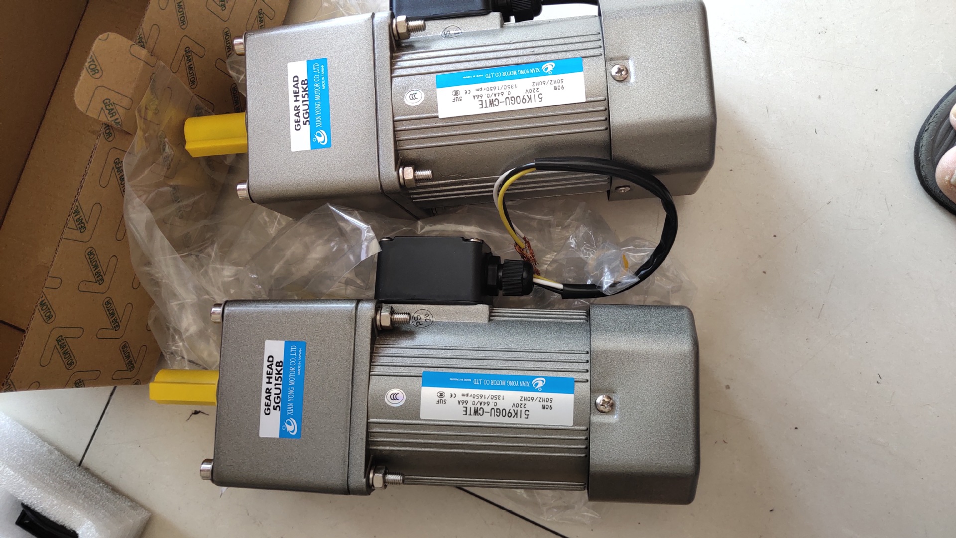 lulian电机 61k250gu-sf 250w 220v 50hz 三相变频调速减速机齿轮