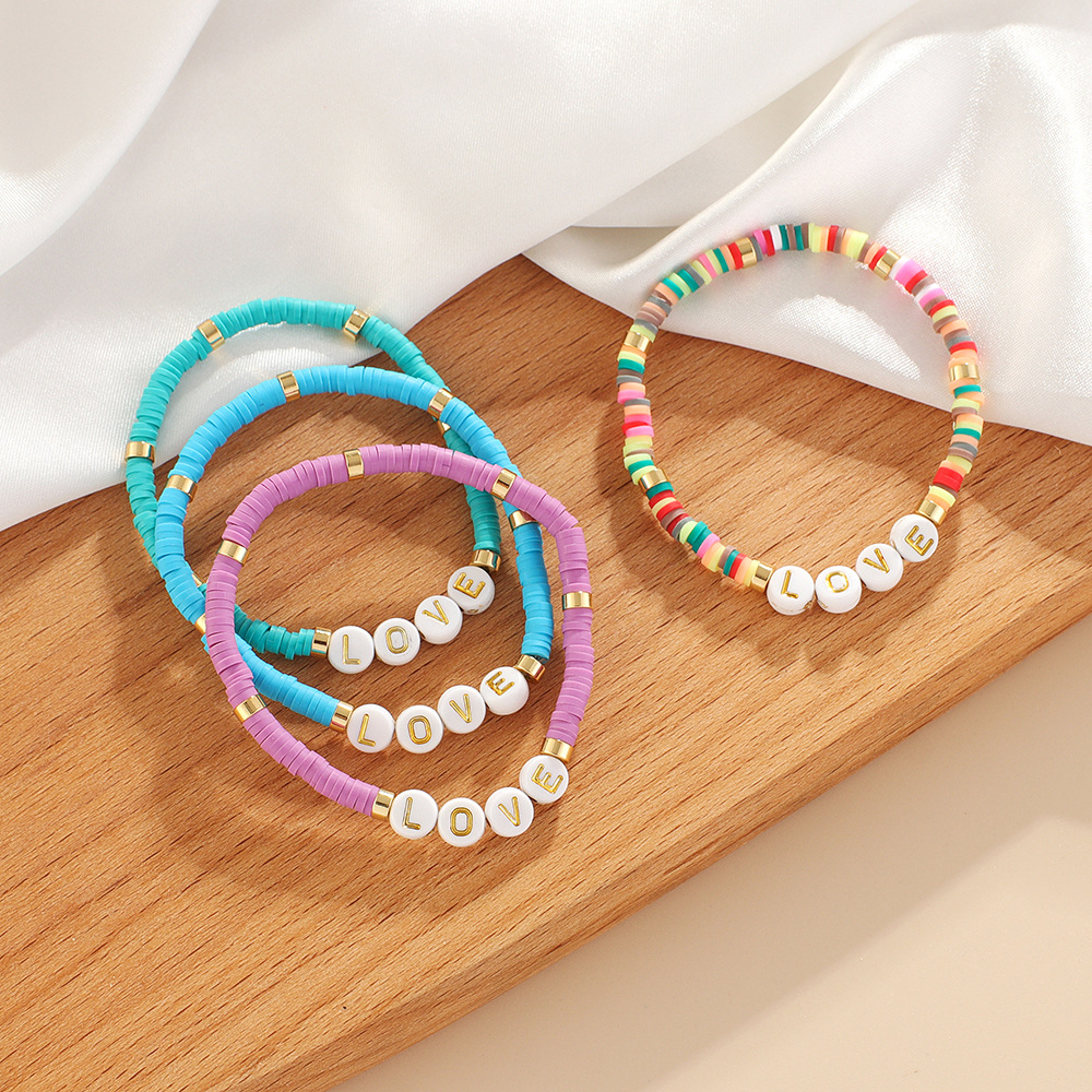 新款字母情侣手链男女通用love软陶珠手饰儿童手工编织手链定制