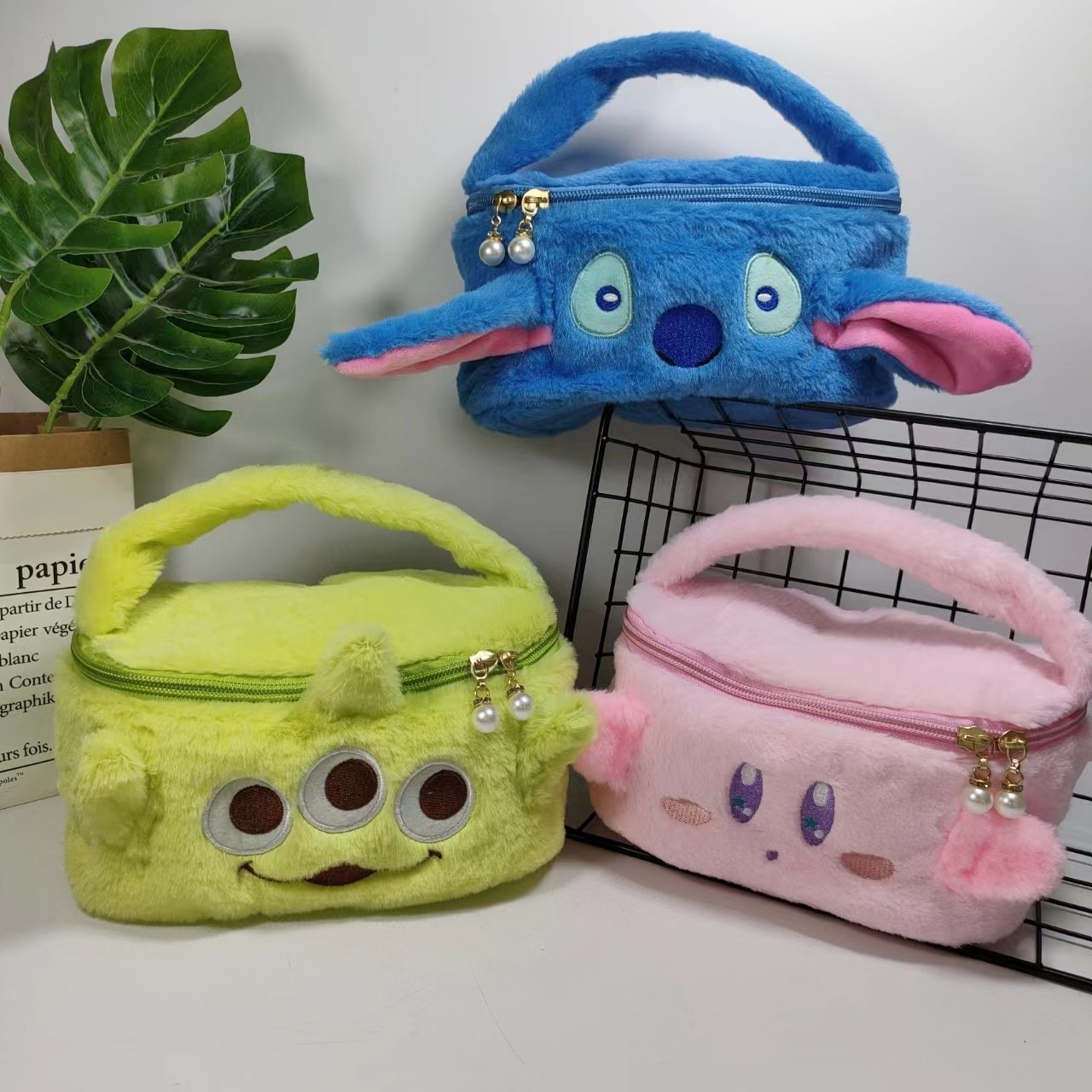 可爱卡通史迪仔毛绒刺绣便当包手提小拎包妈咪包化妆包-阿里巴巴