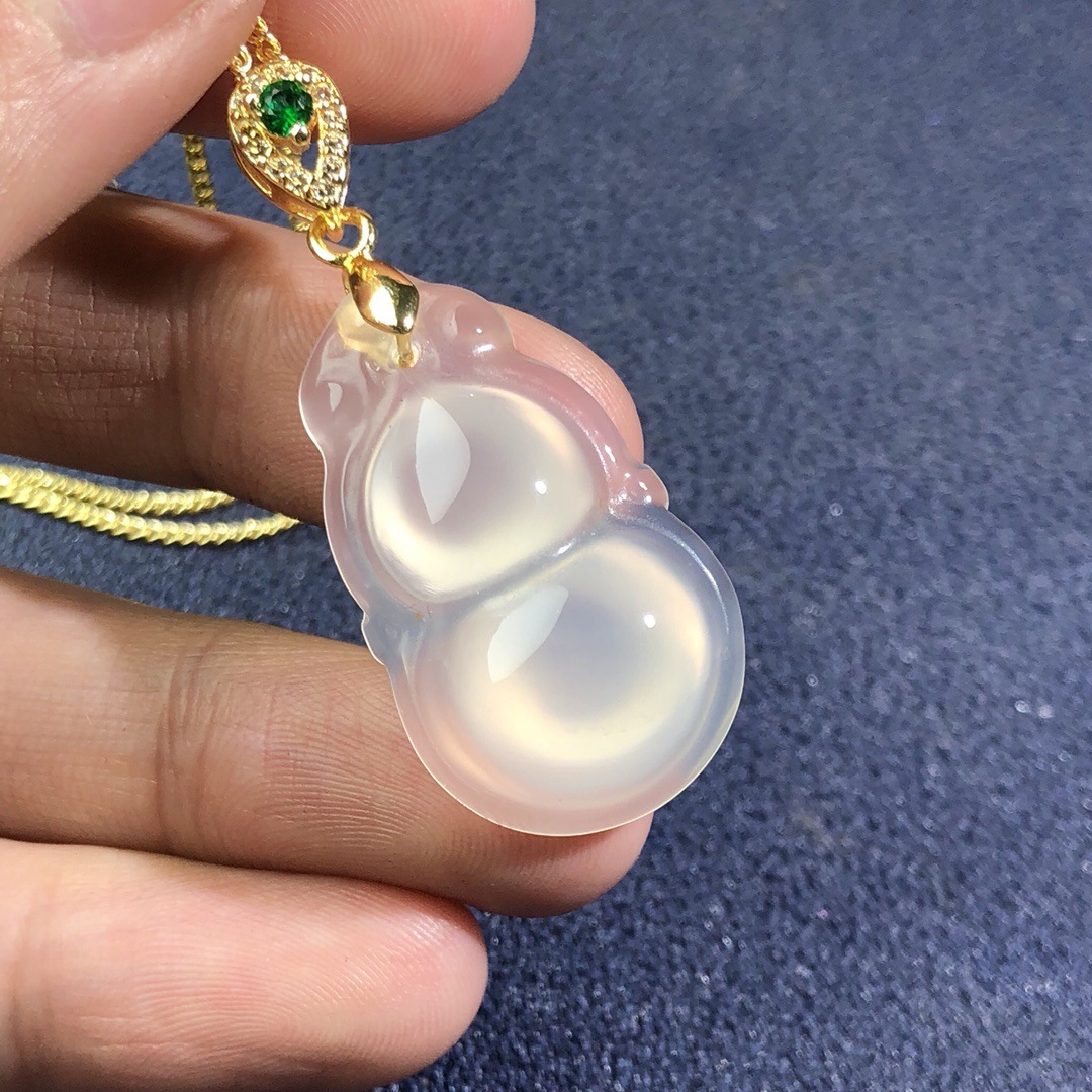 批发冰种白玉髓葫芦吊坠 送挂绳白玛瑙宝葫芦挂件送礼自用