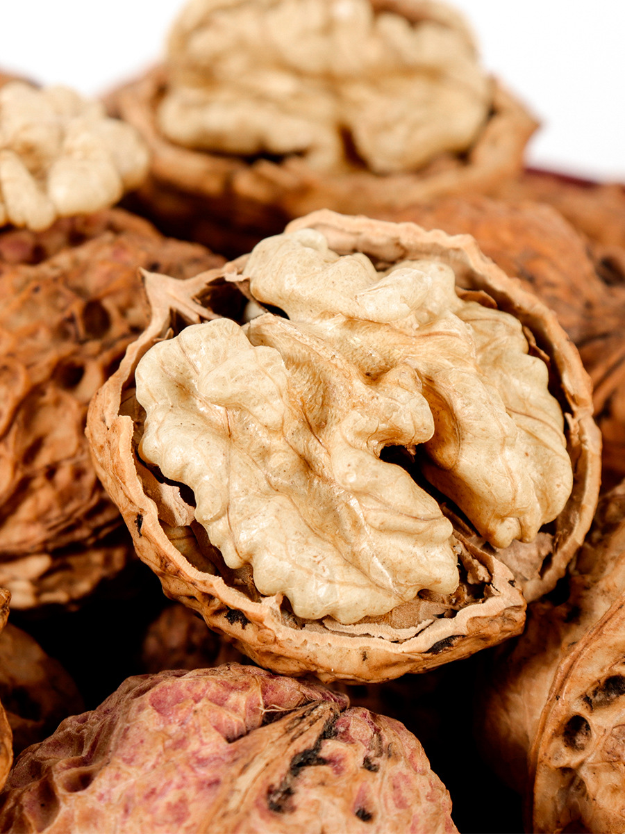 新货薄皮核桃新鲜脆皮孕妇食品坚果云南特产纸皮薄壳大干核桃