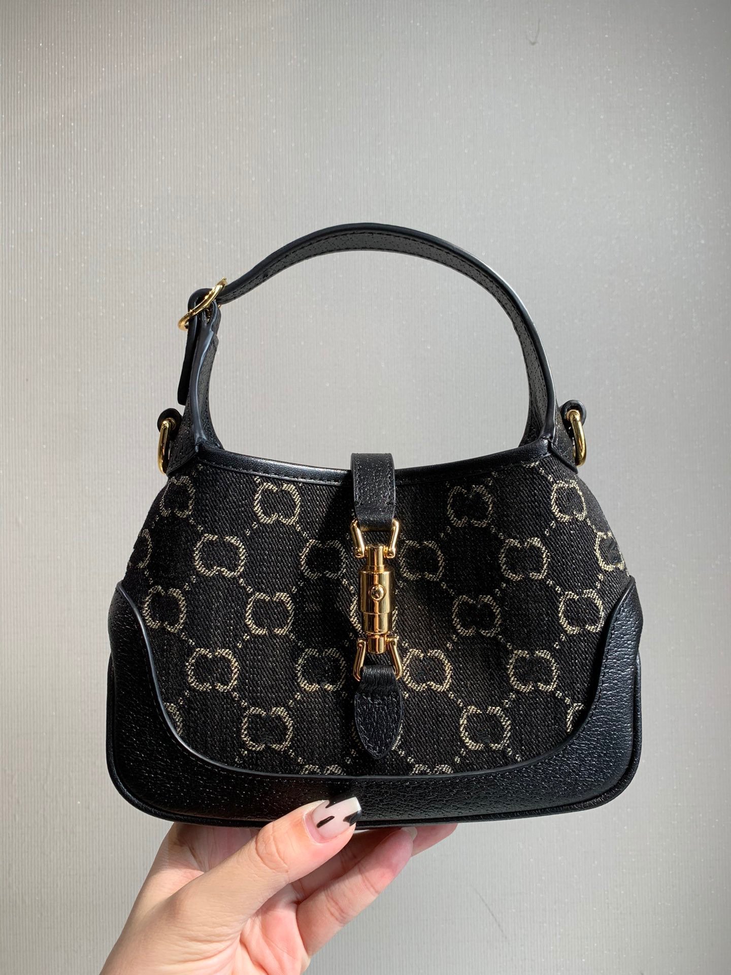 22早春新款jackie1961腋下包黑单宁牛仔复古手提马鞍包老花锁扣包