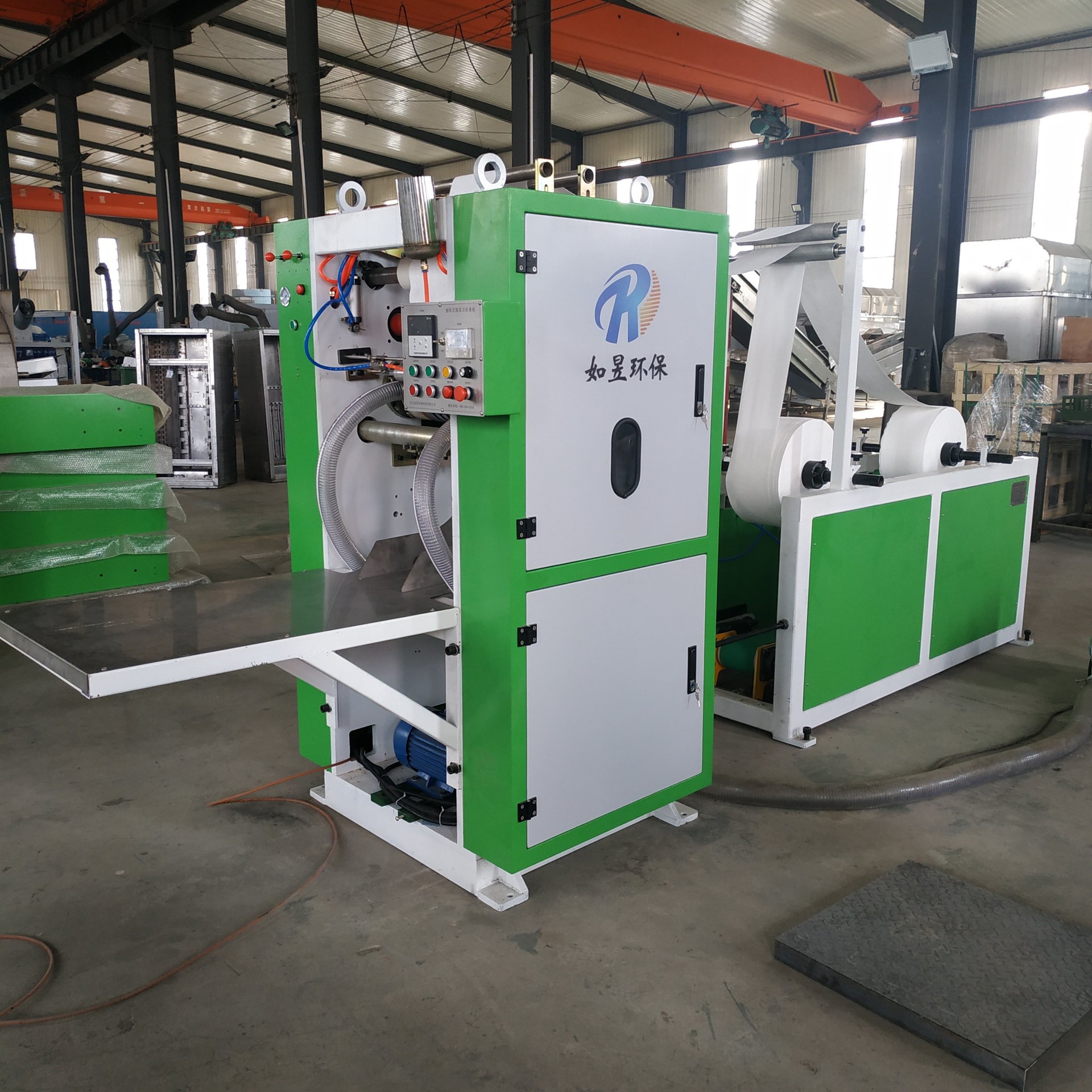 厂家直供 定制全自动抽纸机 抽取式面巾纸折叠机