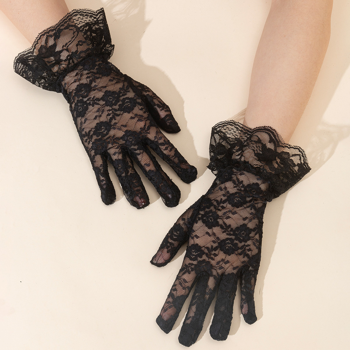 夏季镂空手套女士裙边五指蕾丝手套 黑色性感网纱手套新娘手臂套
