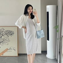 孕妇针织裙2023秋装新款韩版时尚简约显瘦条纹吊带裙+白色衬衫