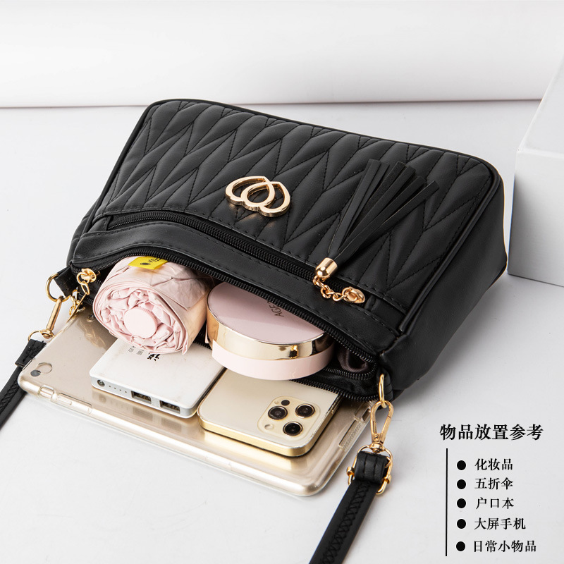 Women's Puffer Bag New 2023 Summer Packet Large Capacity Versatile Messenger Bag for Middle-Aged Mothers Mobile Phone Bag for Women