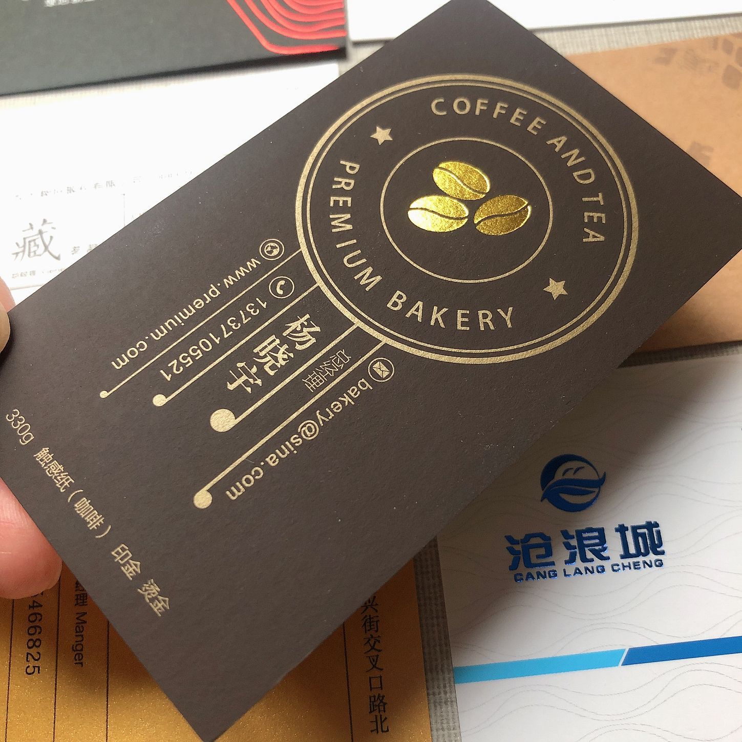 高档名片制作订做黑卡印金创意公司商务特种咖啡纸凹凸烫金银名片