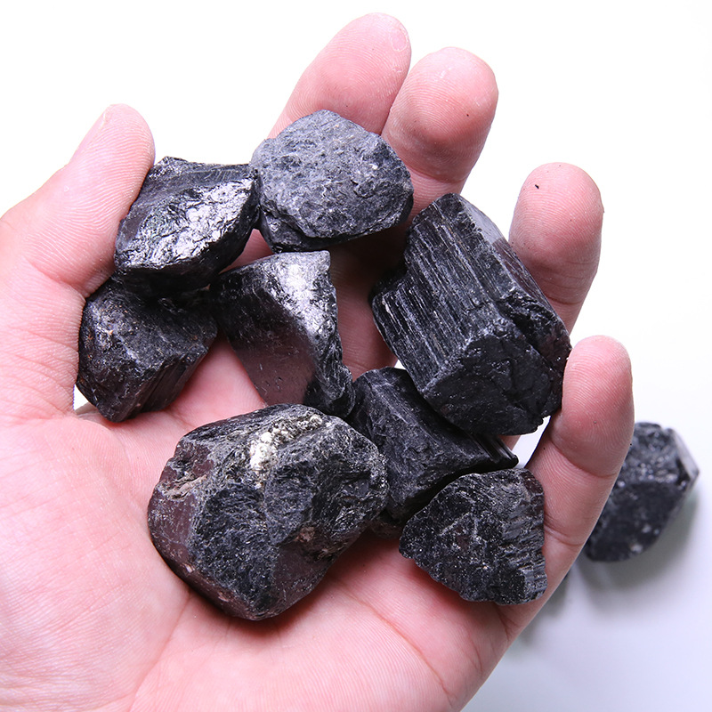 天然水晶黑碧玺原石碎石 香薰石扩香石饰品摆件厂家批发