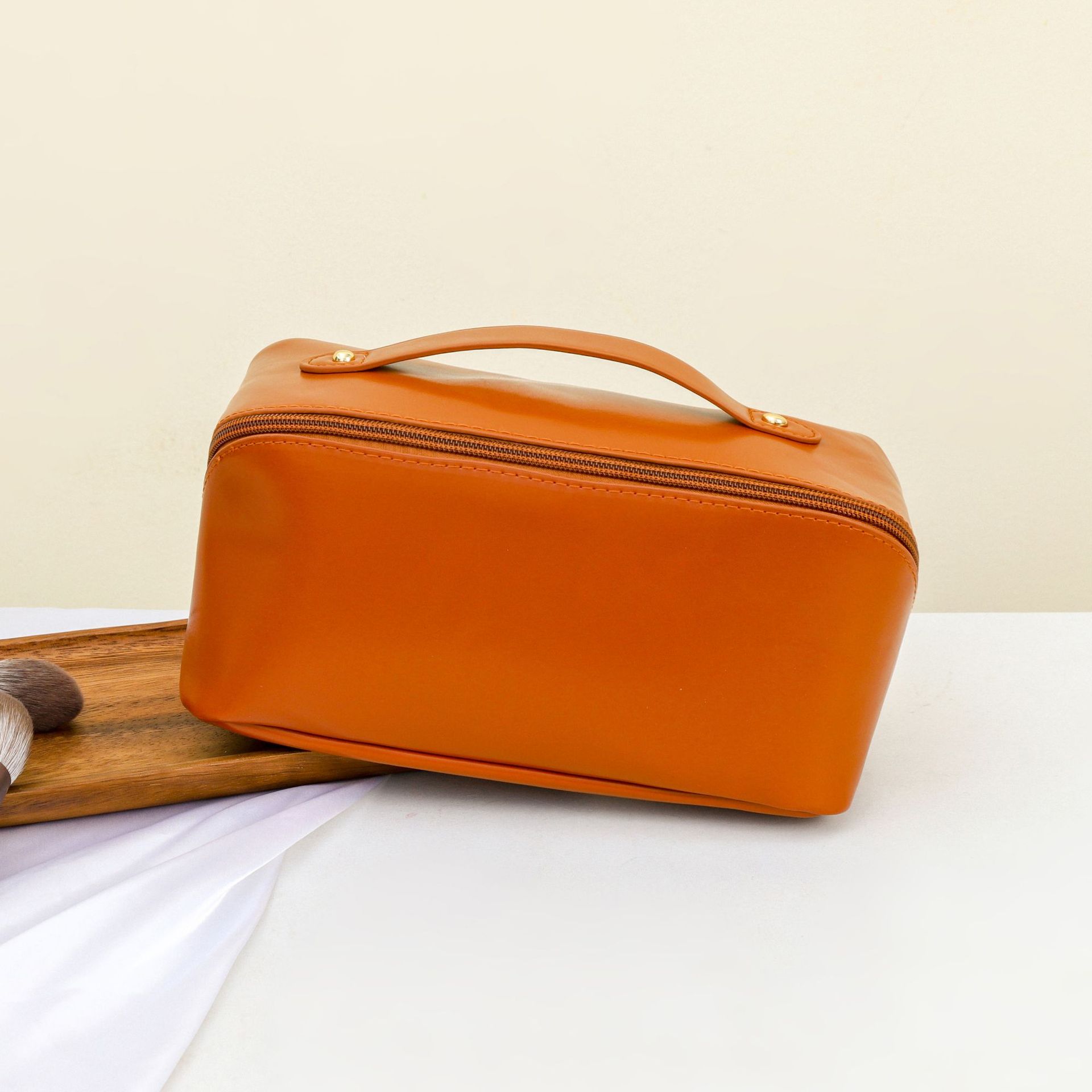 Yiwu Organ Pu Leather Pillow Bag Cosmetics Toiletries Storage Bag Large Capacity Partition Storage Cosmetic Bag