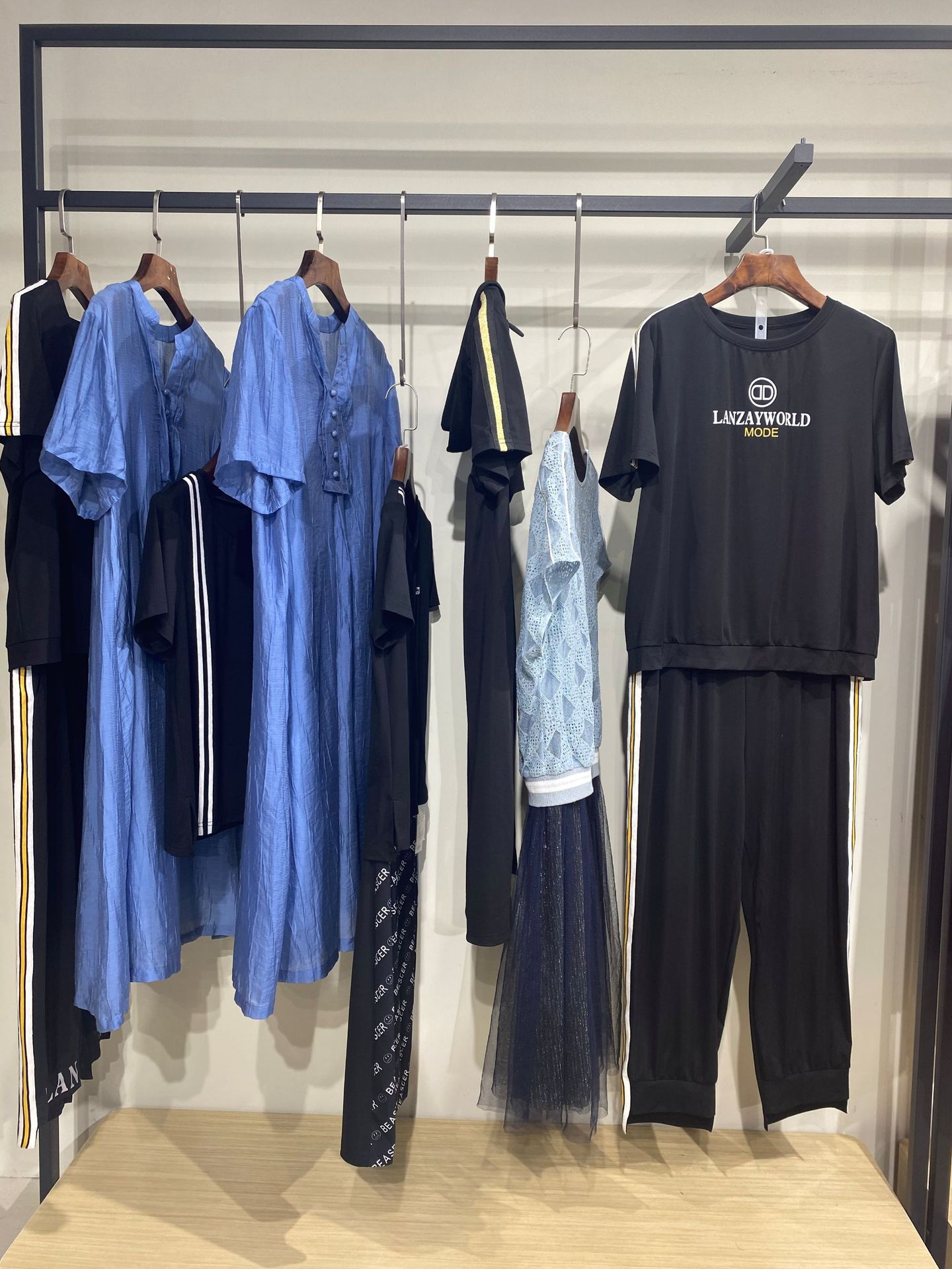 休闲雅致高性价比好货【朗姿丽】2021夏装 广州服装批发市场