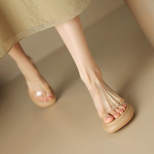 2024年春季新款韩版仙女风PVC透明带露趾一字拖休闲粗高跟凉鞋女