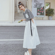 港风时尚条纹拼接连衣裙女夏季新款韩版假两件显瘦气质白色长裙子
