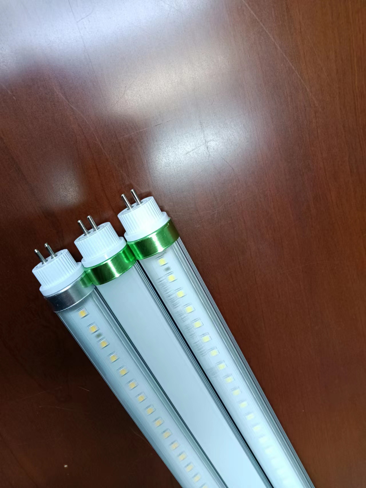 t5灯管/t5ul美标认证灯管saa rcm澳洲认证灯管/超高亮度高p无频闪