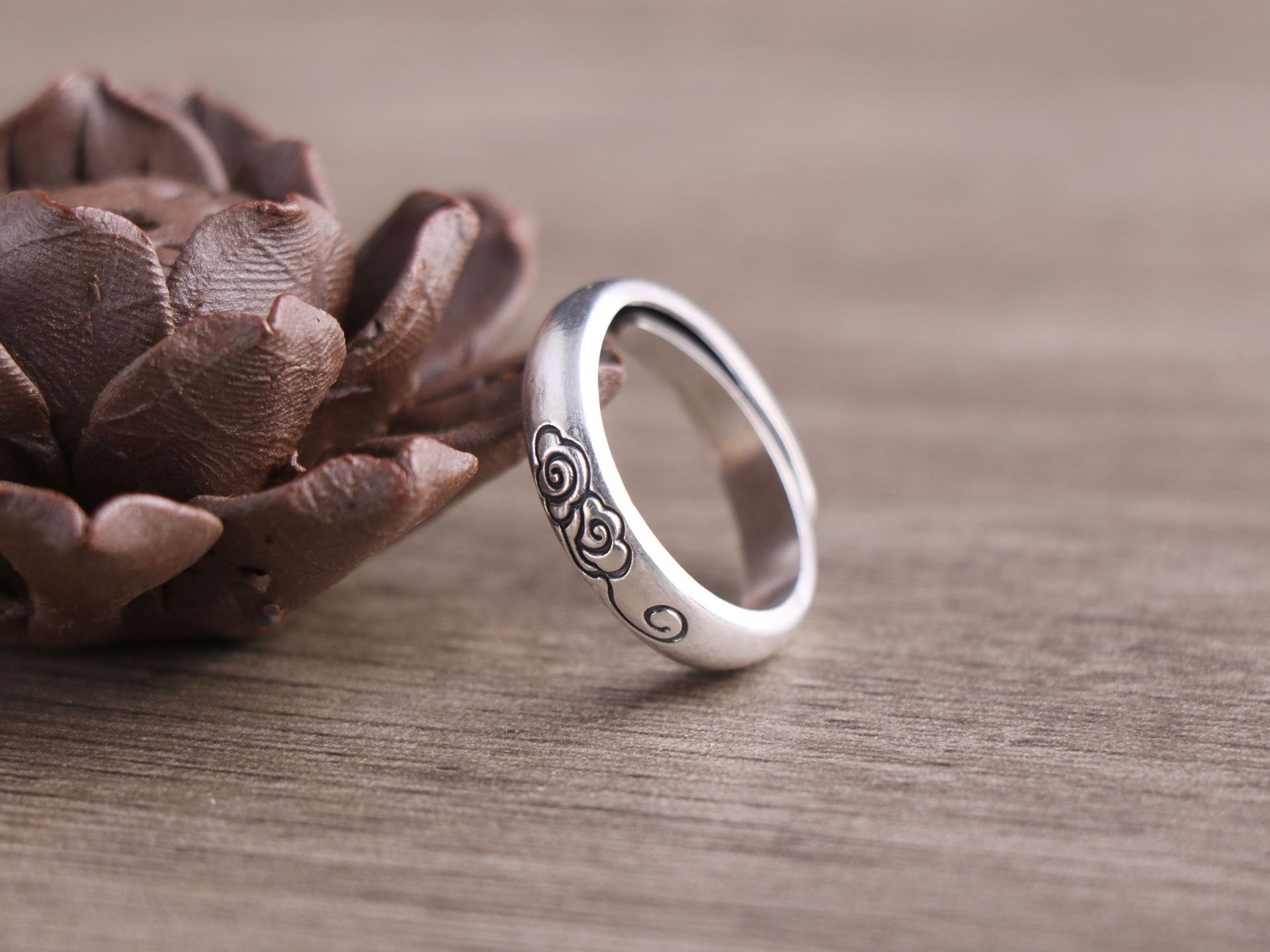 足银s999纯银戒指 复古民族风古法银祥云情侣款对戒纪念日送女友