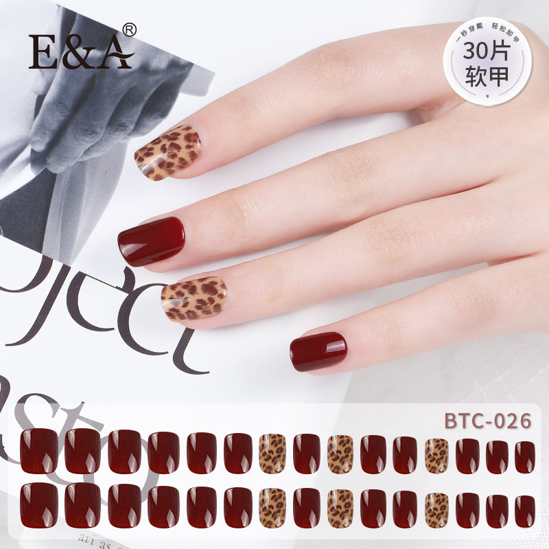 2023 New Wear Nail Short Finished Product Nail Stickers with Back Sticker Fake Nails Bridal Manicure Nails Wholesale