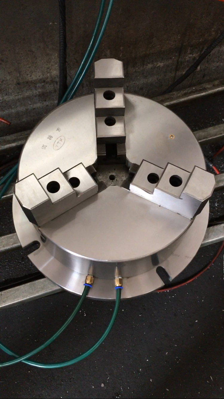 高标准立式三爪气动卡盘中实精度高夹持大厂家直供优特卡