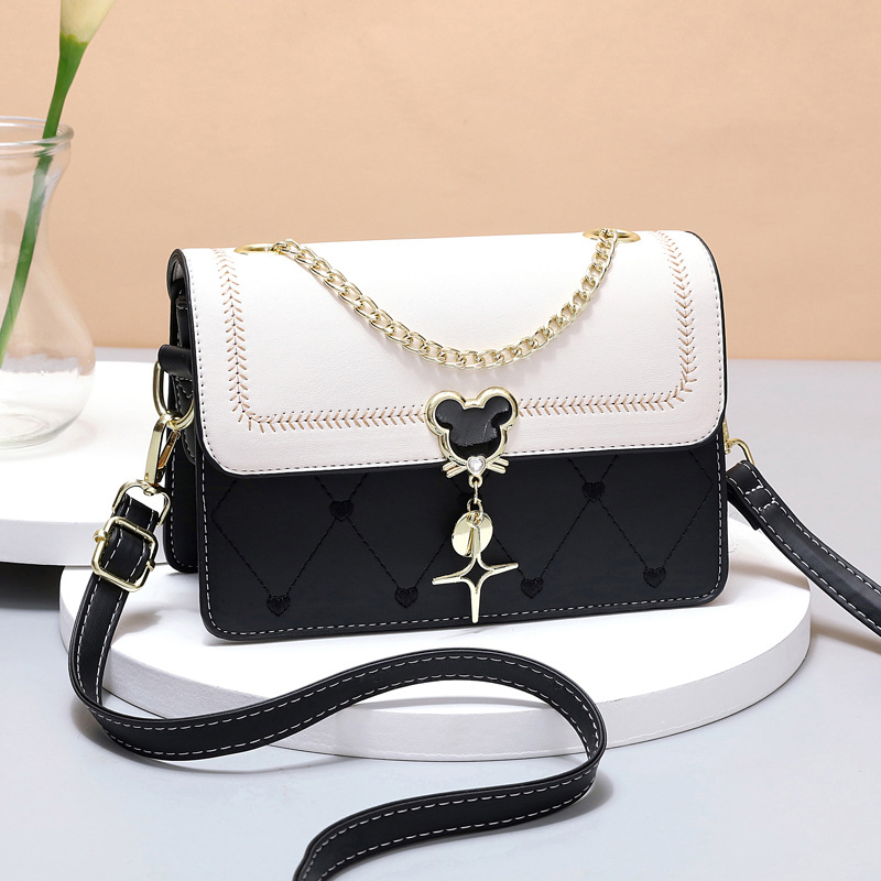 Factory Bag Women's New 2023 Fashion Shoulder Women's Messenger Bag Student Chain Fashion Small Square Bag One Piece Dropshipping