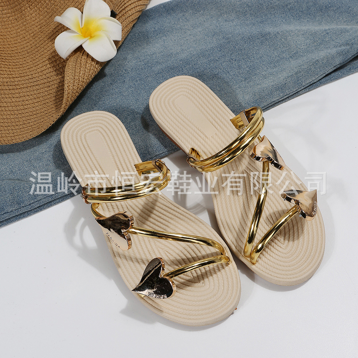 Foreign Trade New Women's Sandals Fashion Open Toe Non-Slip Sandals Outer Wear Mini Heart-Shaped Flat Sandals Slides