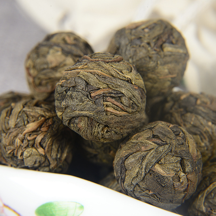 批发云南普洱茶 老班章古树 黄金叶 龙珠 普洱生茶老茶 500g-阿里巴巴