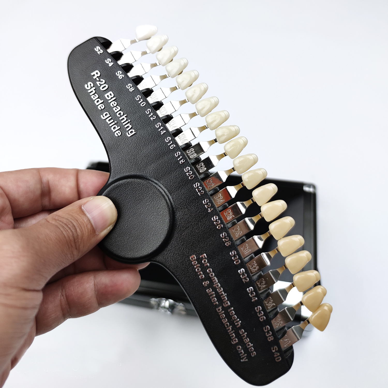 牙齿比色板 20色带镜子家庭和牙科适用套装盒牙科材料批发定制