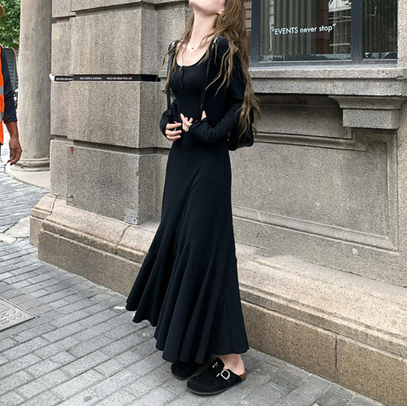 Lost Autumn Hong Kong Style Women's Black Elegant Bottoming Dress 2023 Autumn and Winter New Slimming High Fishtail Dress