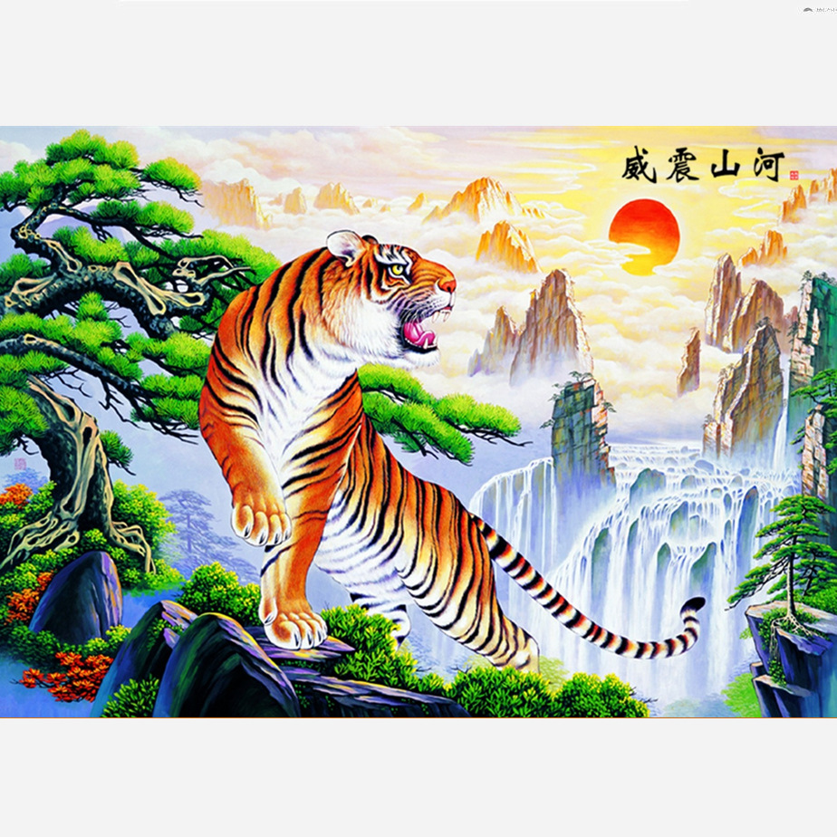 老虎年画上山虎马到成功八马图客厅家居墙画国画装饰画印刷画