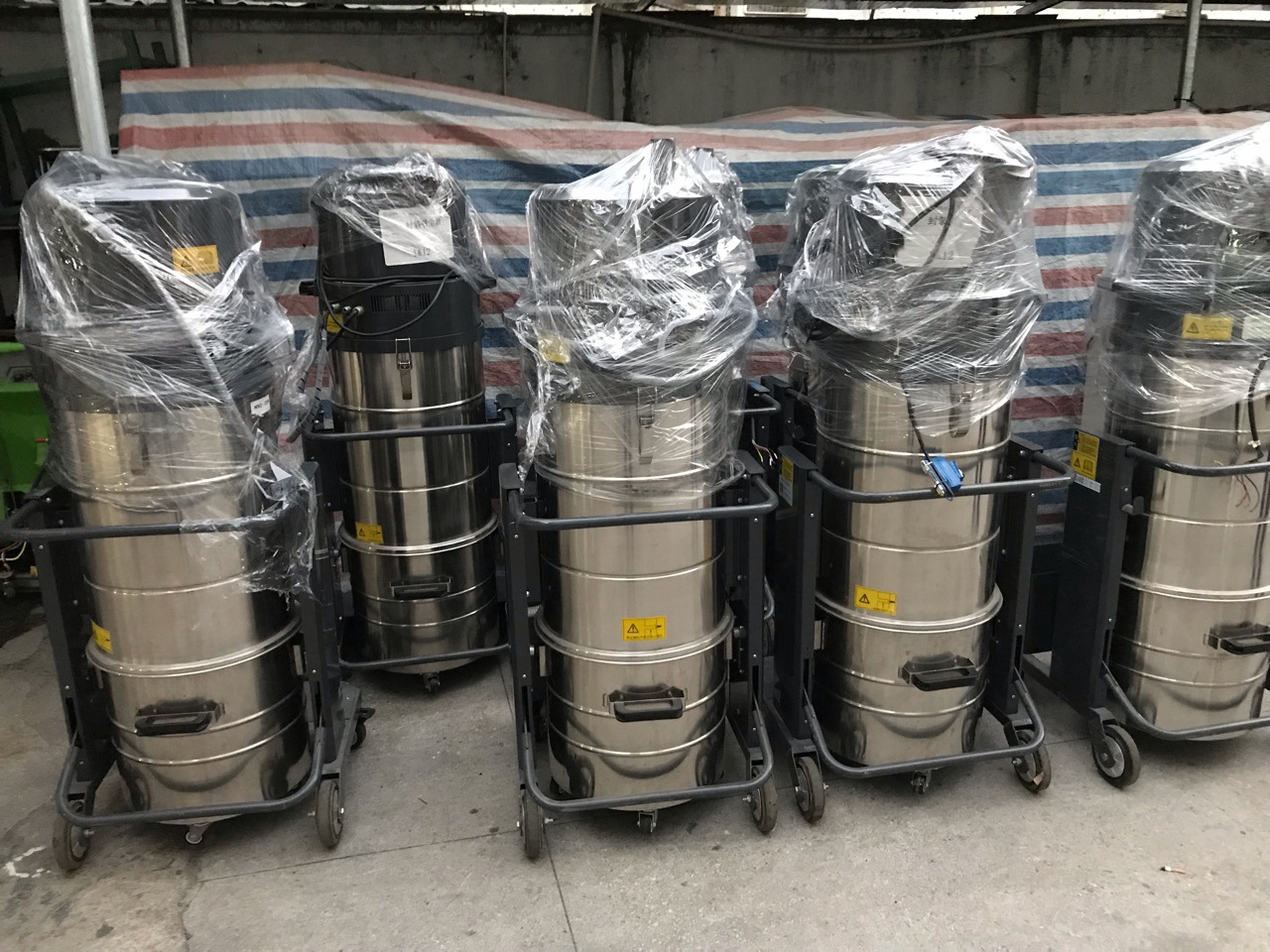 二手工业吸尘设备 小型工业吸尘器 汇乐工业吸尘器低价出售.