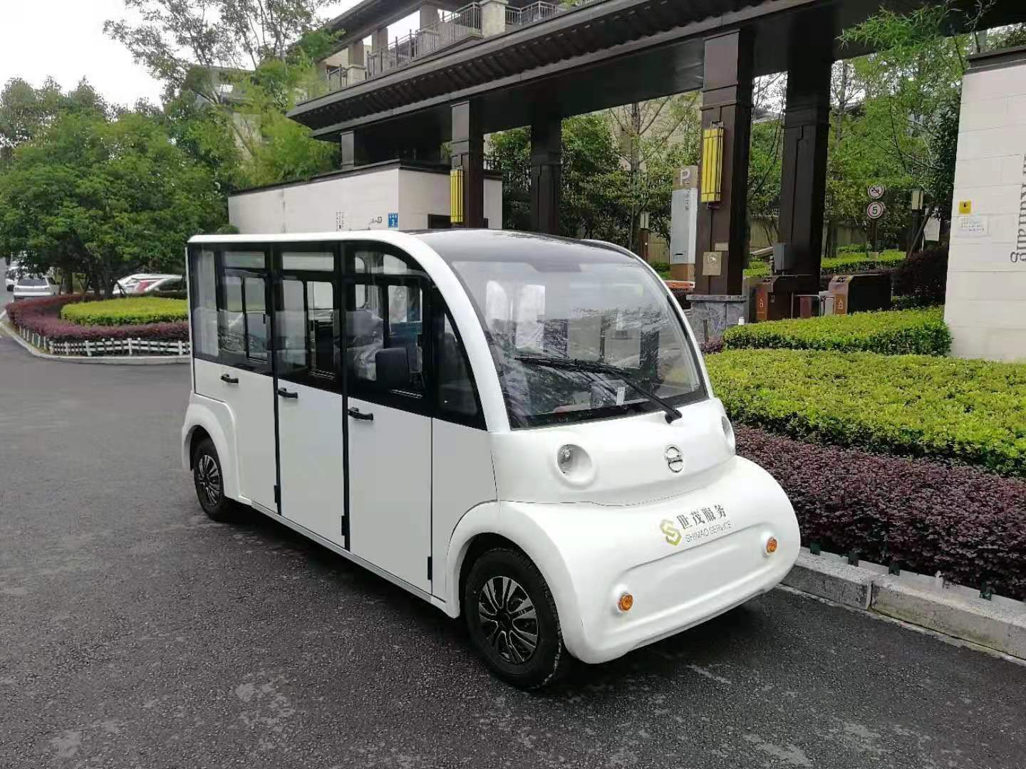 八座电动观光车带门不带门景区观光车lk08k八座看房车