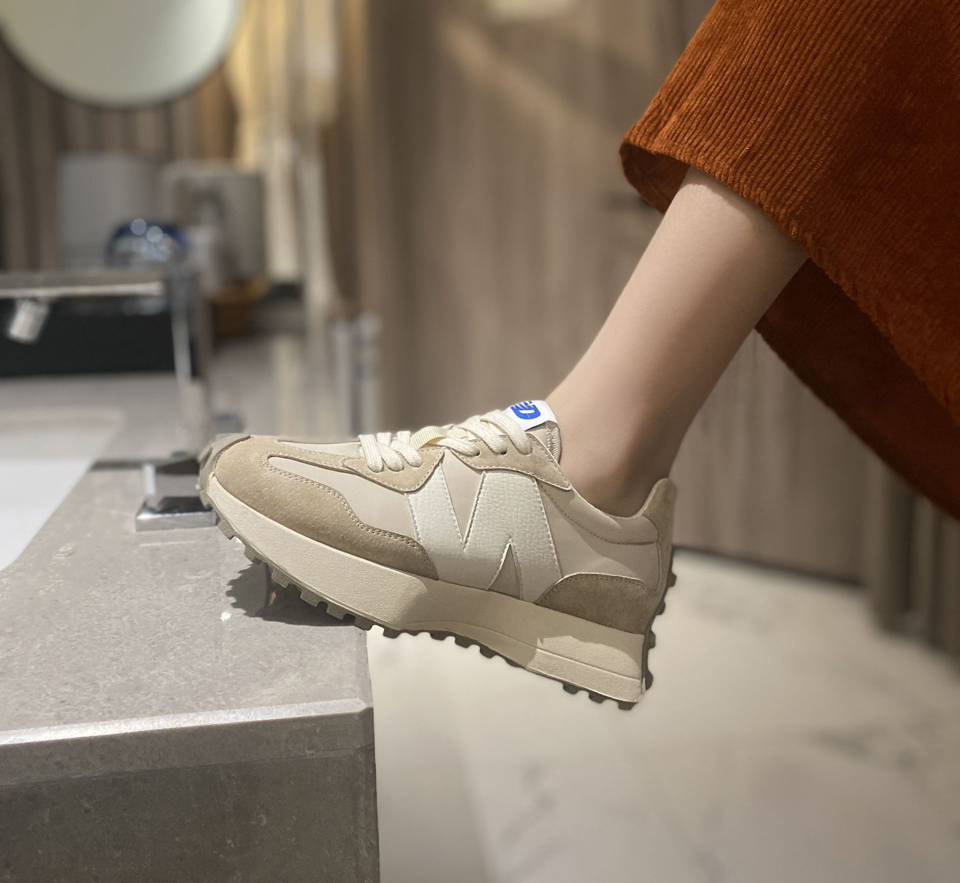 真皮老爹鞋女2021新款女鞋内增高阿甘鞋英伦风德训鞋女厚底小白鞋