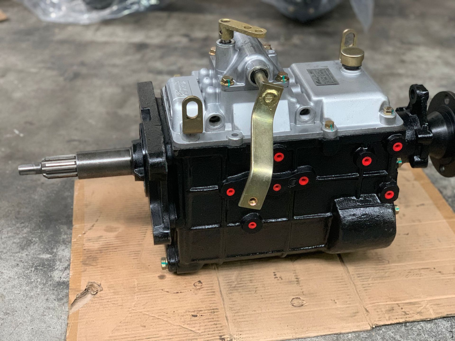 轻卡,一汽,临工,万里扬变速箱,奥铃捷运530变速箱总成