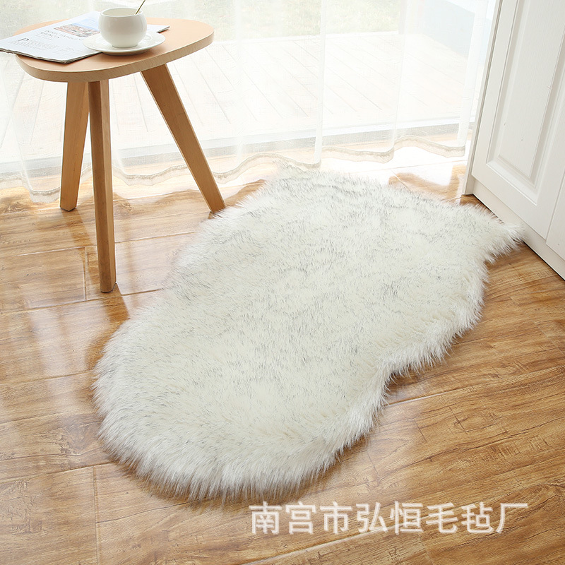 Wool-like Plush Living Room Coffee Table Sofa and Carpet Floor Mat Wool Cushion Window Cushion Living Room Bedroom Long Blanket