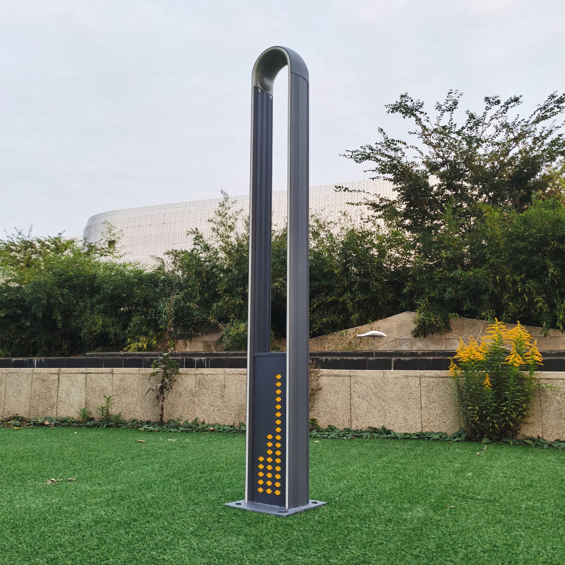 厂家供应新款铝型材庭院灯出售 3米30瓦led光源庭院灯 庭院景观灯