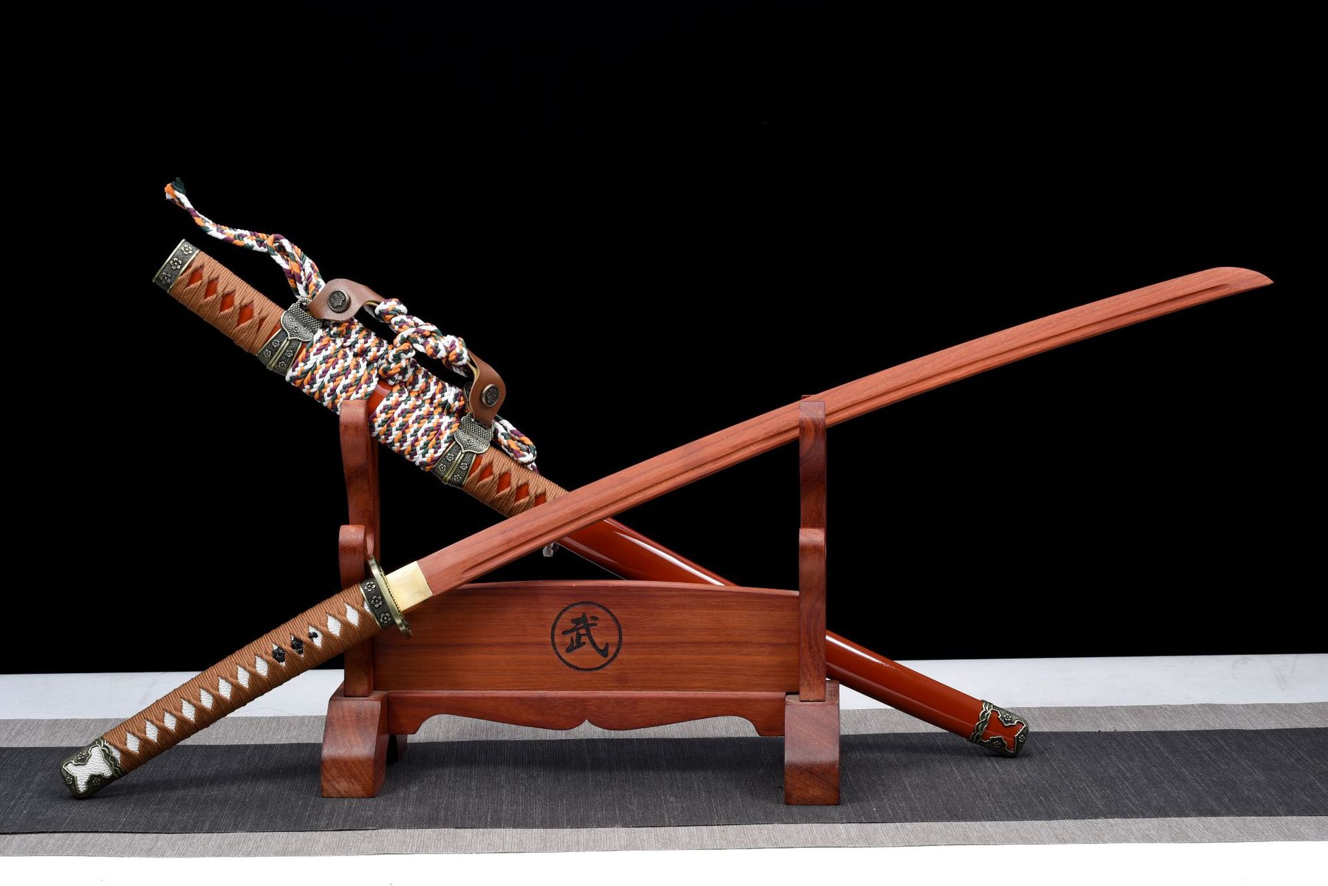 龙泉市刀剑红木影视道具木质太刀cos日本剑工艺摆件冷兵器未开刃