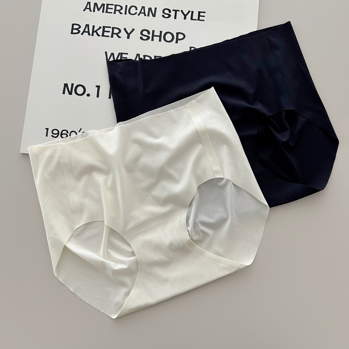 n8359升级不卡臀5a抑菌3d蜜桃臀超薄罗纹简约女士冰丝超薄内裤