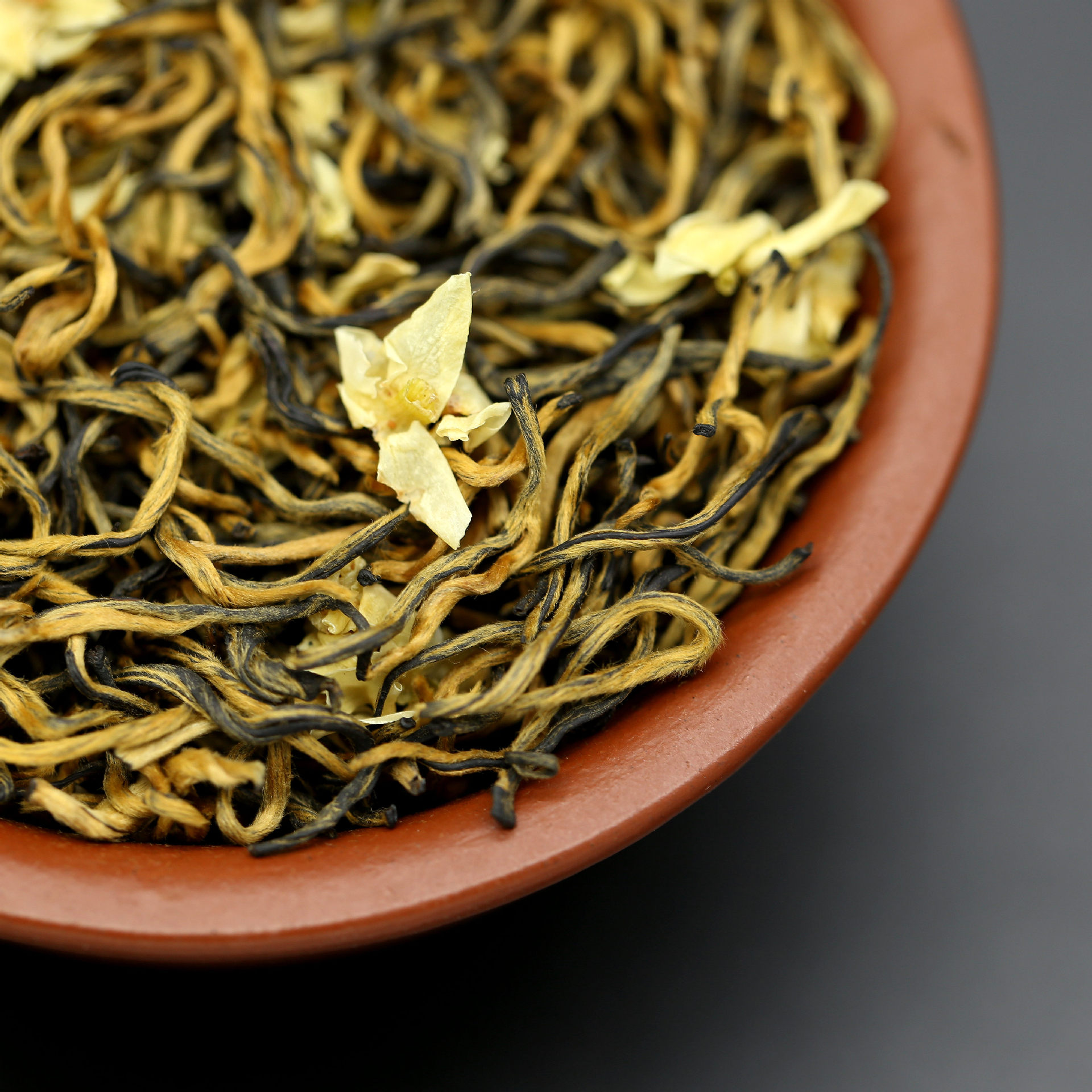 茉莉金骏眉红茶茉莉花茶花香红茶茶叶2021新茶