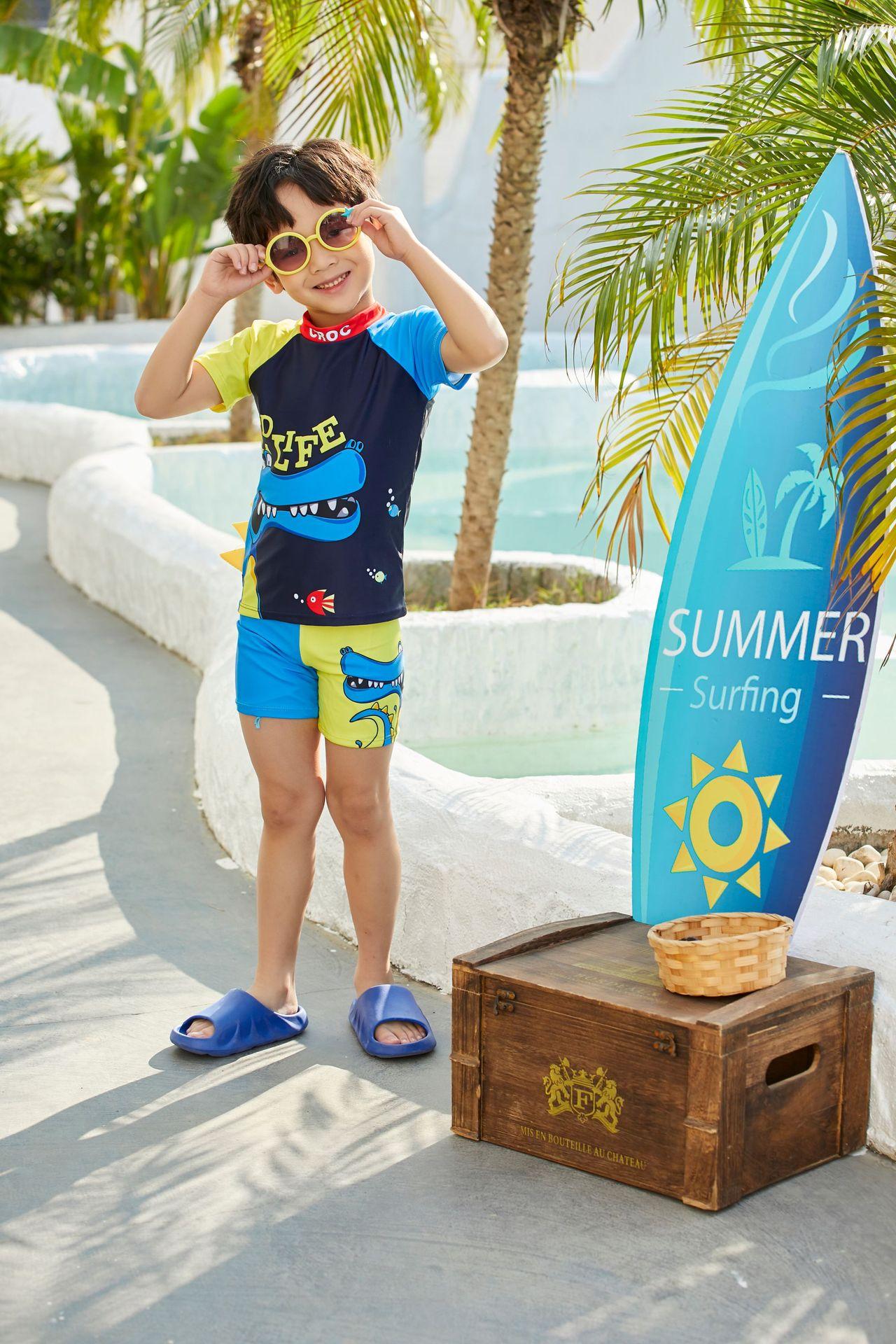 儿童泳衣男童泳裤小中大童分体游泳衣卡通男孩宝宝大码游泳套装