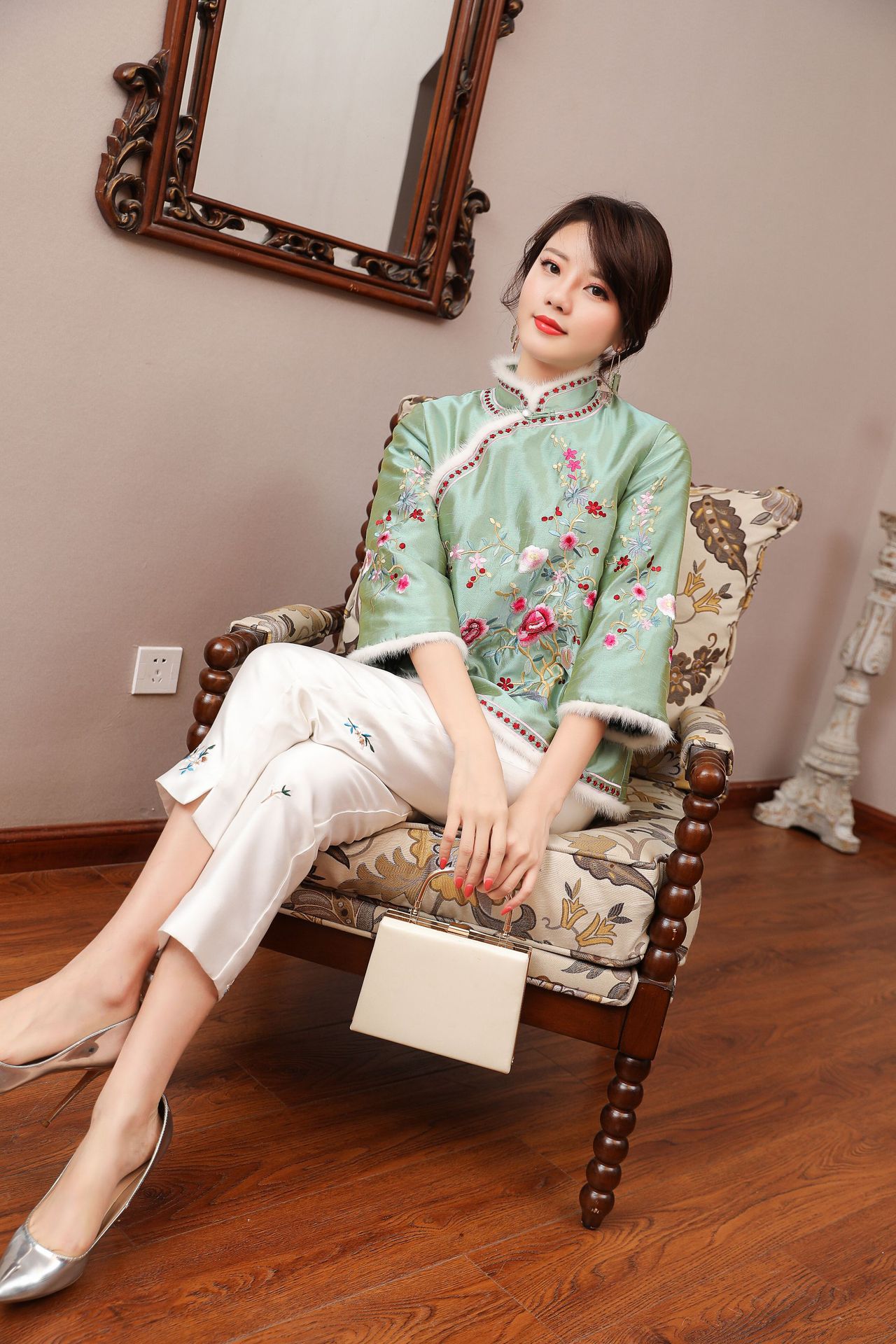 2020中国风女唐装女秋冬民国风复古女装改良汉服外套新年衣服女