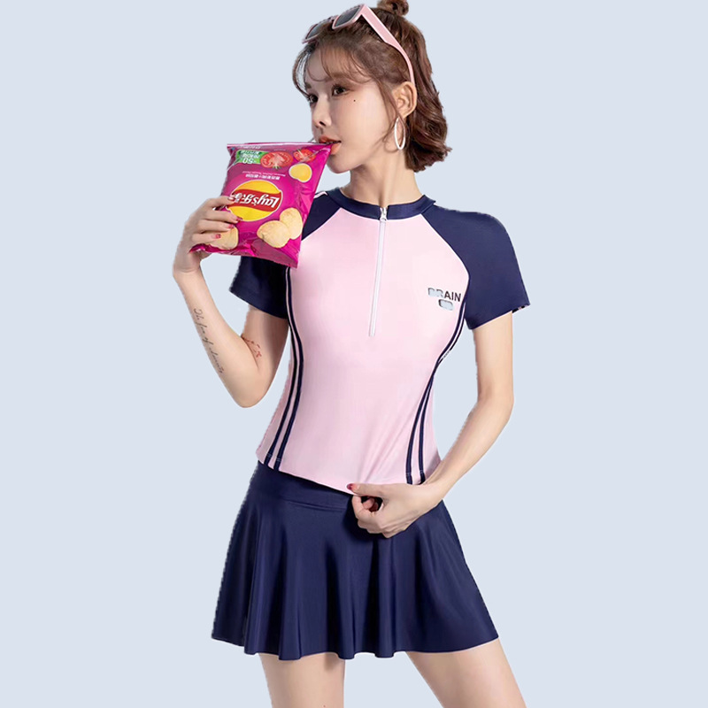 2024泳衣女新款爆款学生运动分体裙式平角保守遮肚显瘦时尚游泳衣