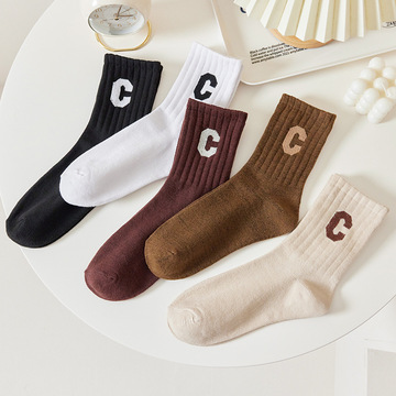 袜子女秋冬中筒袜大c字母韩版潮流纯色长筒袜成人学生袜厂家直发