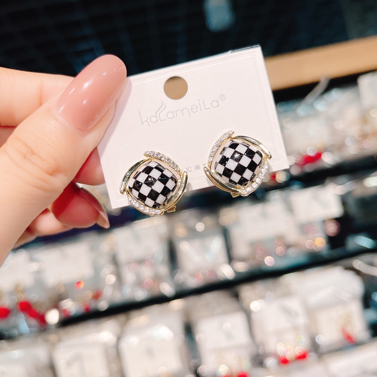 卡拉美拉时尚流行耳饰新款925银针棋盘格几何形镶钻耳扣耳钉女式