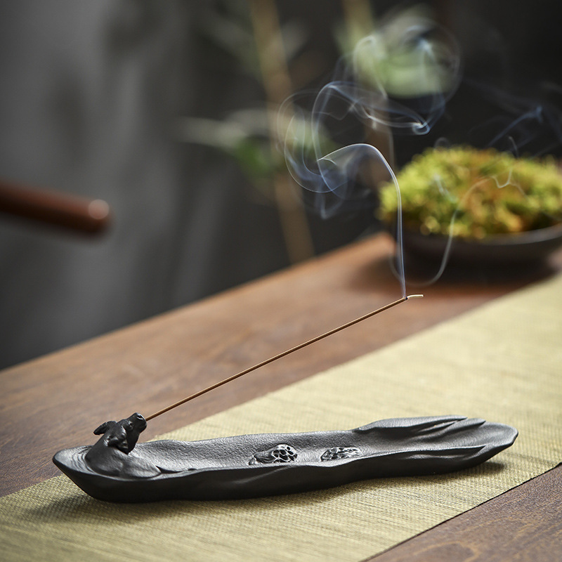 陶瓷牛年鸿运香插家用檀香线香炉室内书房点香器香托净化空气香炉