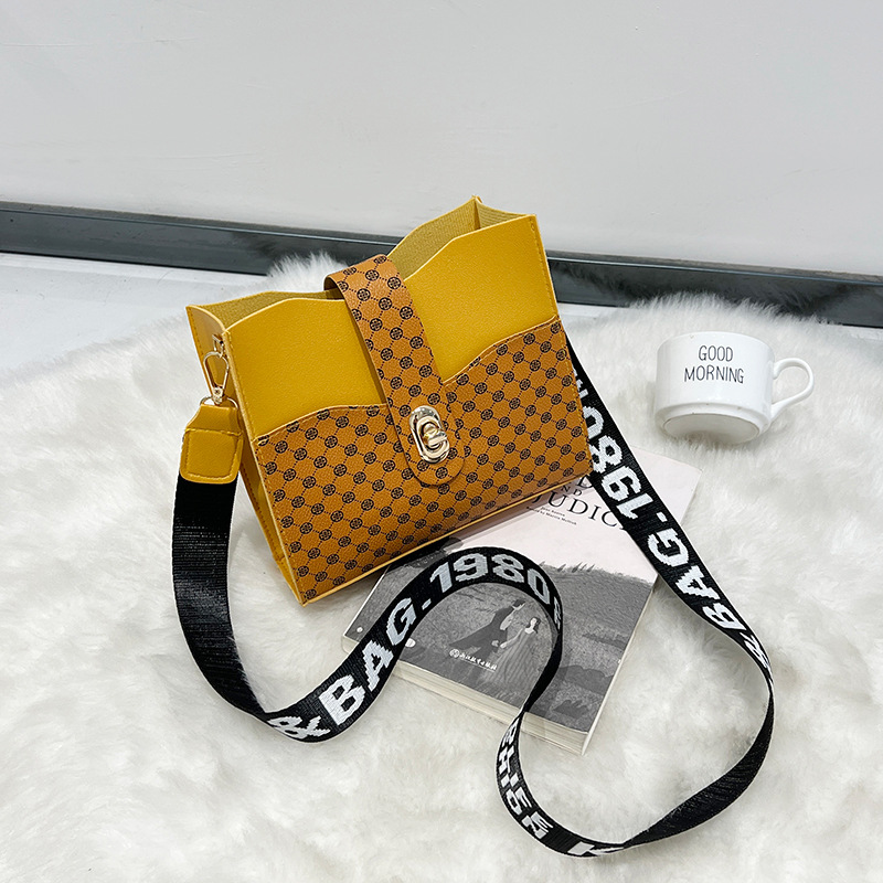 Printed Bucket Bag 2023ladeis Bag Foreign Trade Small Bag Wholesale Bag Female Everyday Joker Women's Cross-Body Bag