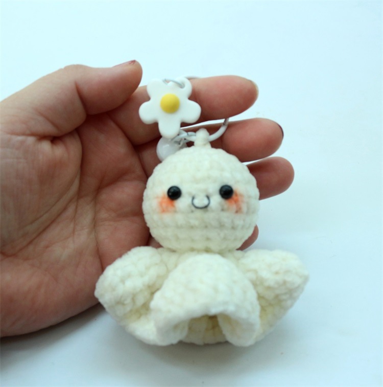 新款晴天娃娃 手工钩织挂件 女生绒线编织挂饰 手作玩偶包挂成品