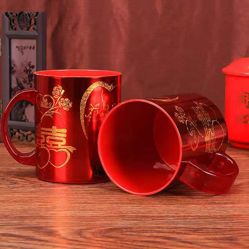 Wedding Supplies Washing Set Couple Toothbrushing Cup Wedding Teeth Brushing Cup Red Plastic Tooth Mug a Pair of Incense Soap Dish