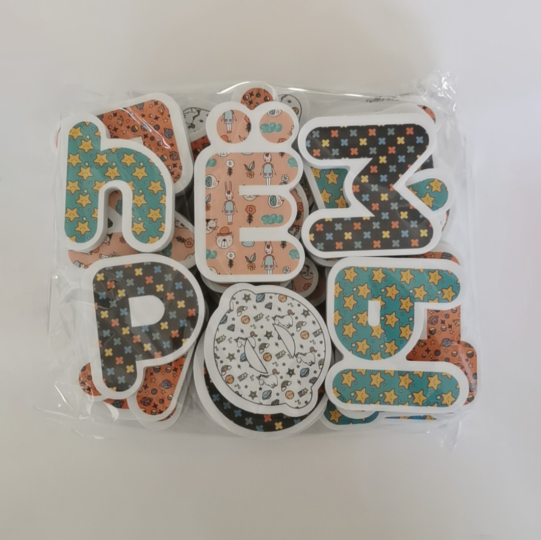 浴室宝宝洗澡玩具 eva漂浮俄语字母动物丝印图案泡沫玩具厂家定制